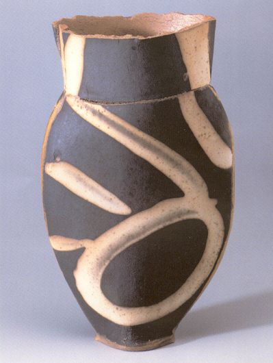 https://www.adhikara.ch/images/Kopie_von_ceramica_di_Monika_Debus_1.jpg
